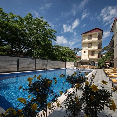 קובולטי Hotel Chveni Ezo מראה חיצוני תמונה