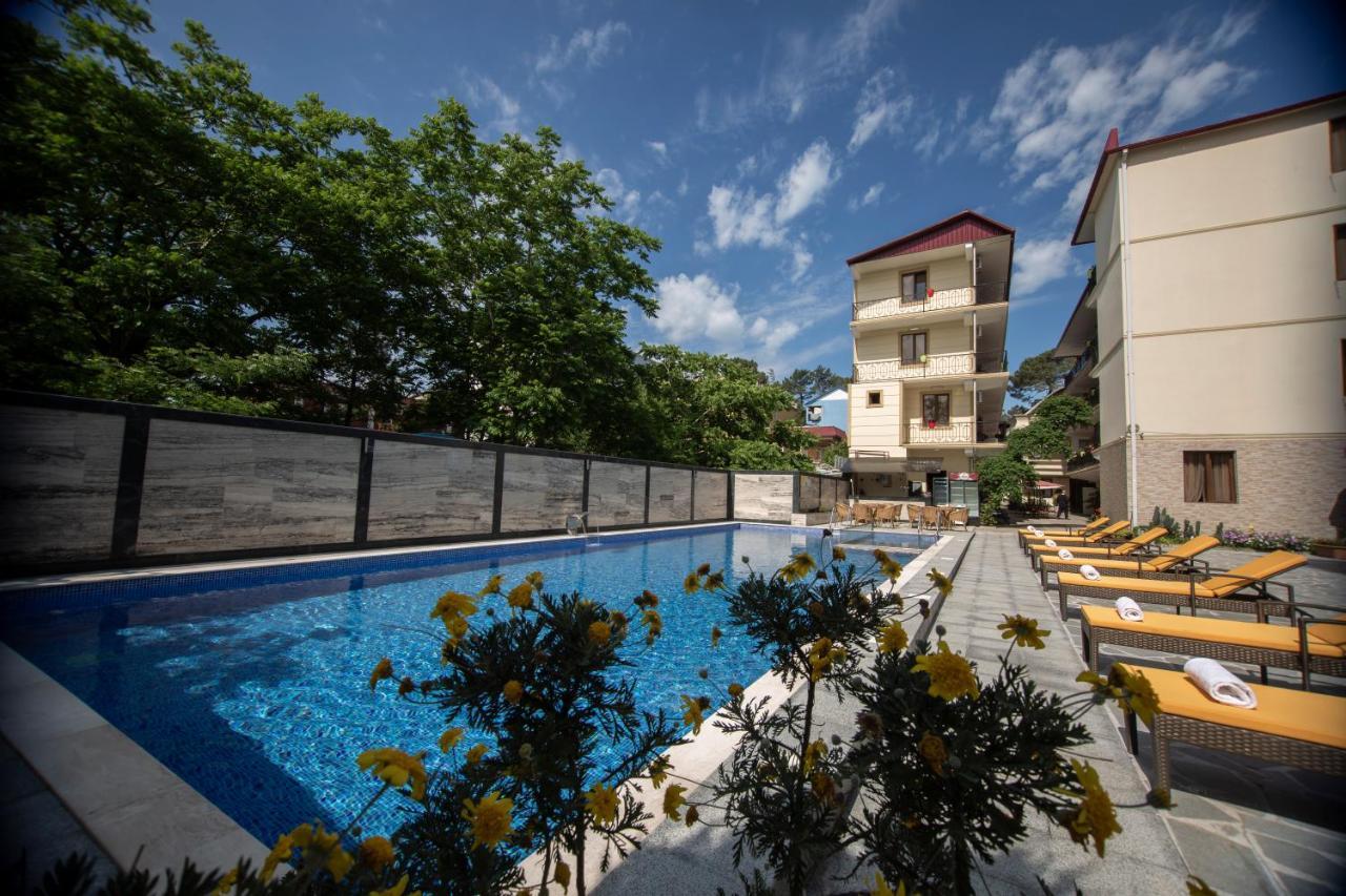 קובולטי Hotel Chveni Ezo מראה חיצוני תמונה