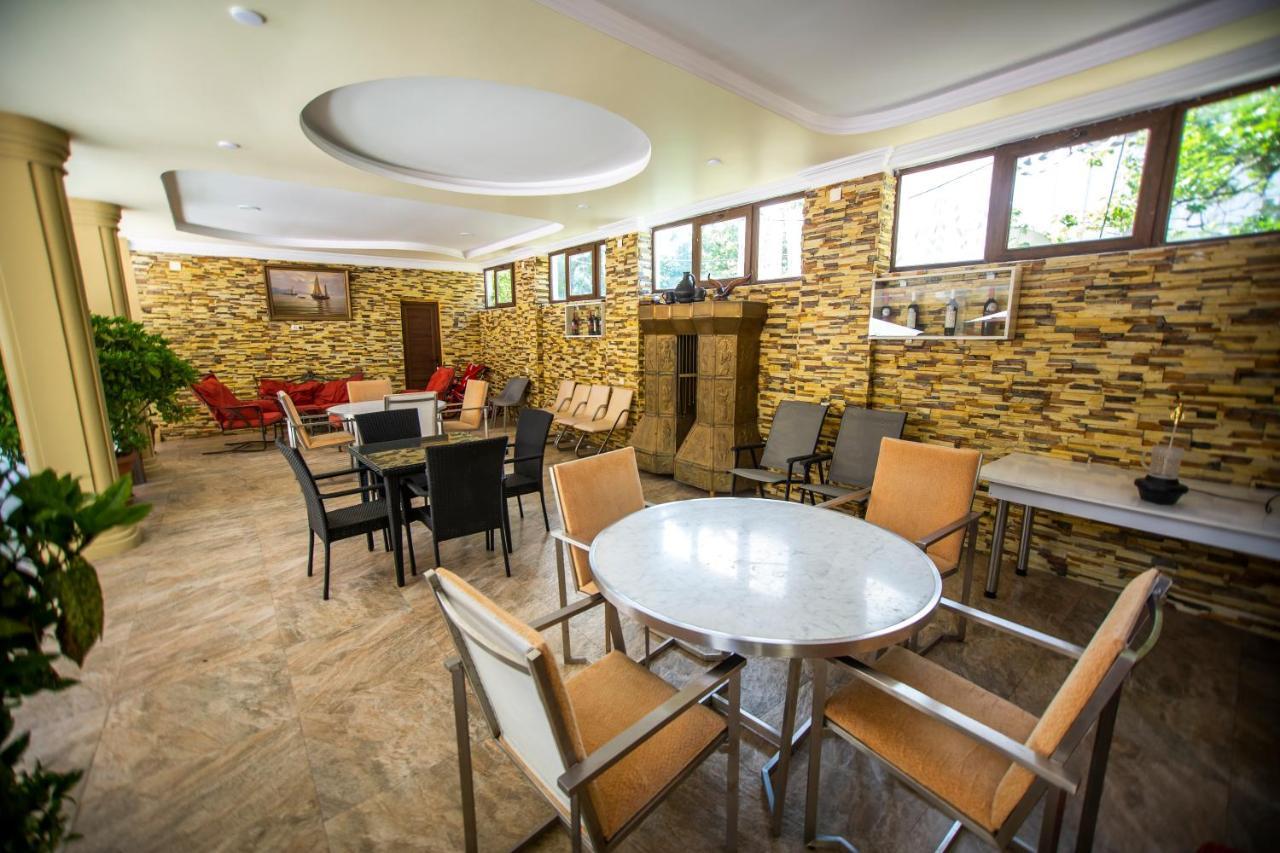 קובולטי Hotel Chveni Ezo מראה חיצוני תמונה