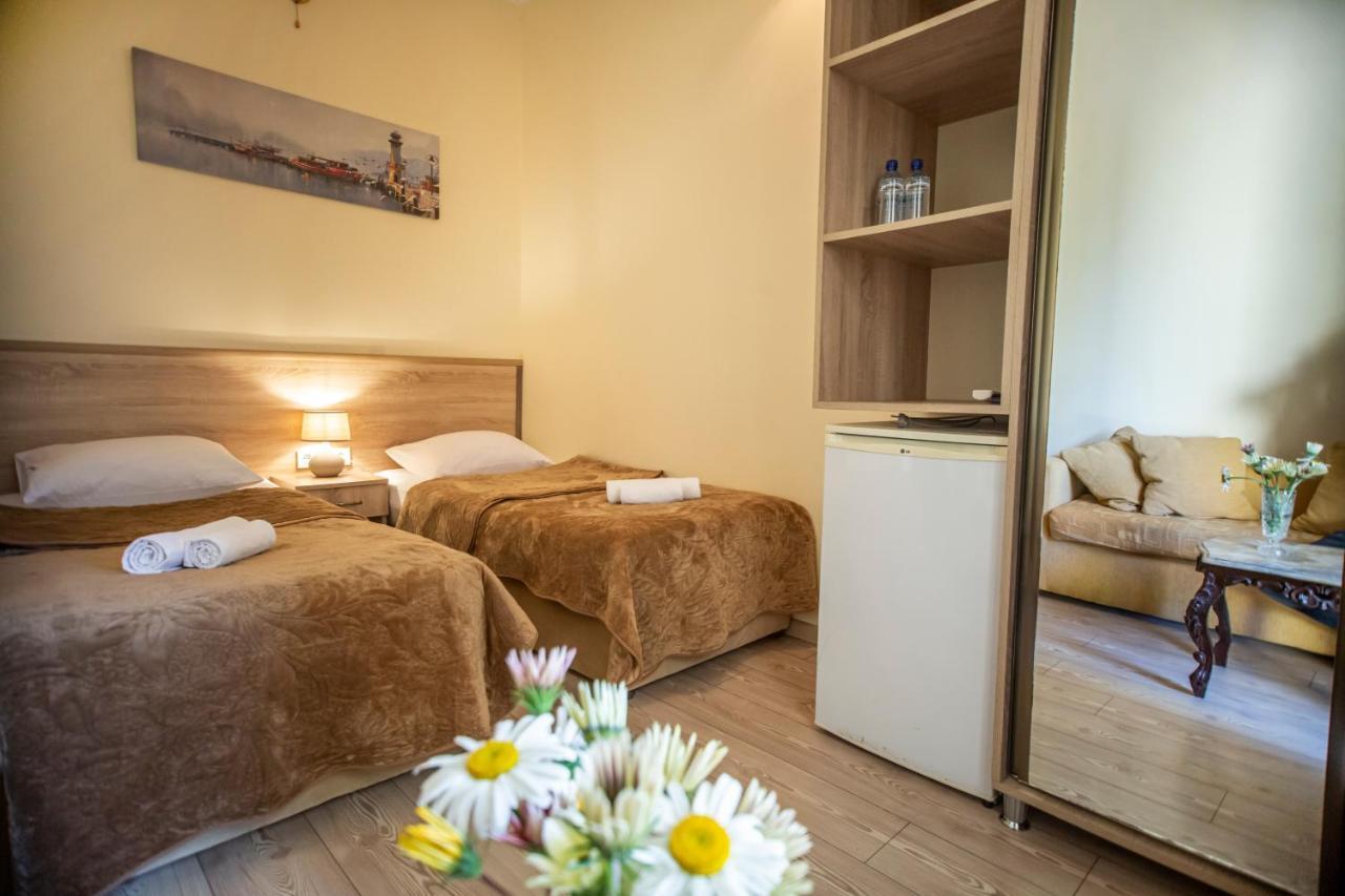 קובולטי Hotel Chveni Ezo מראה חיצוני תמונה