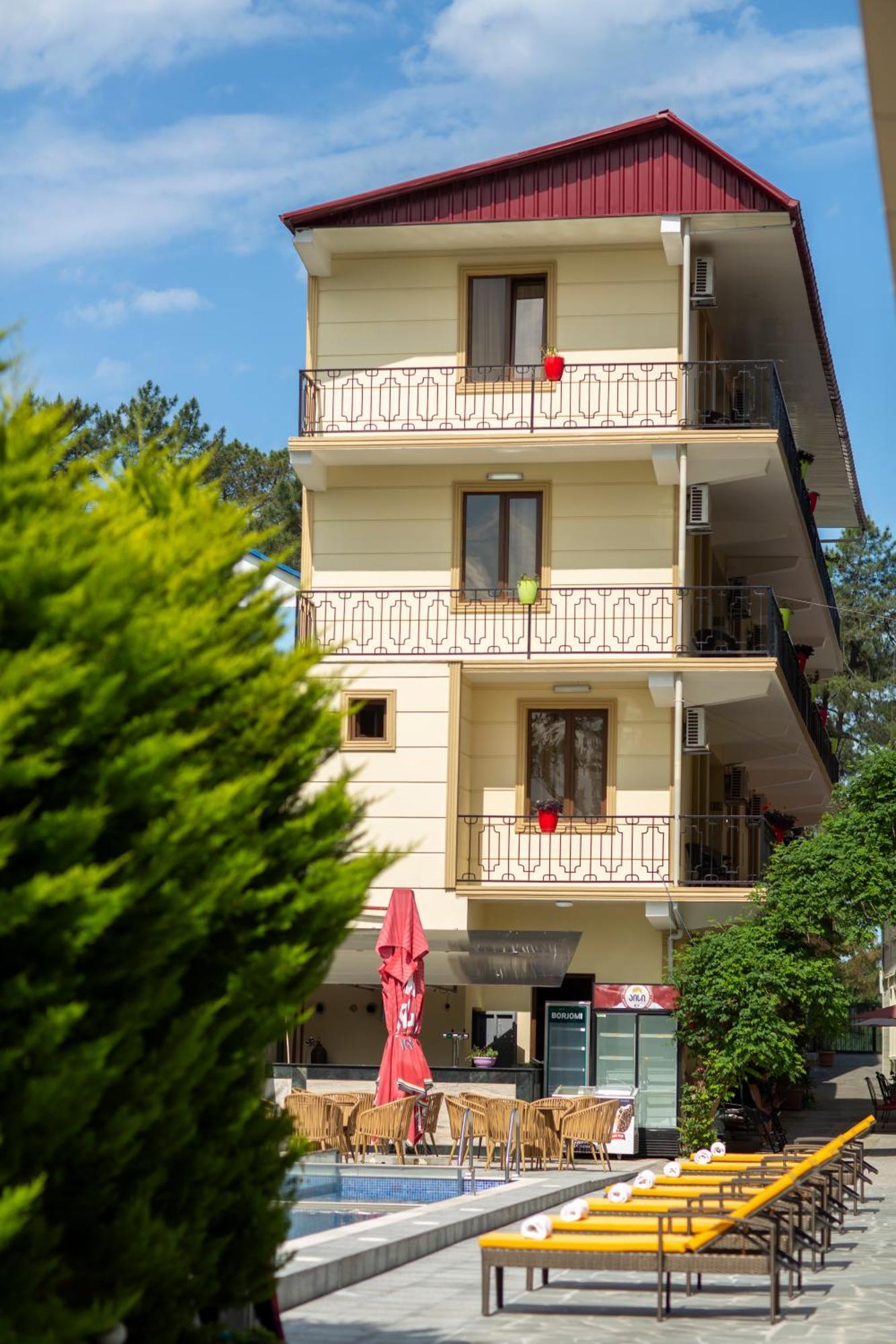 קובולטי Hotel Chveni Ezo מראה חיצוני תמונה