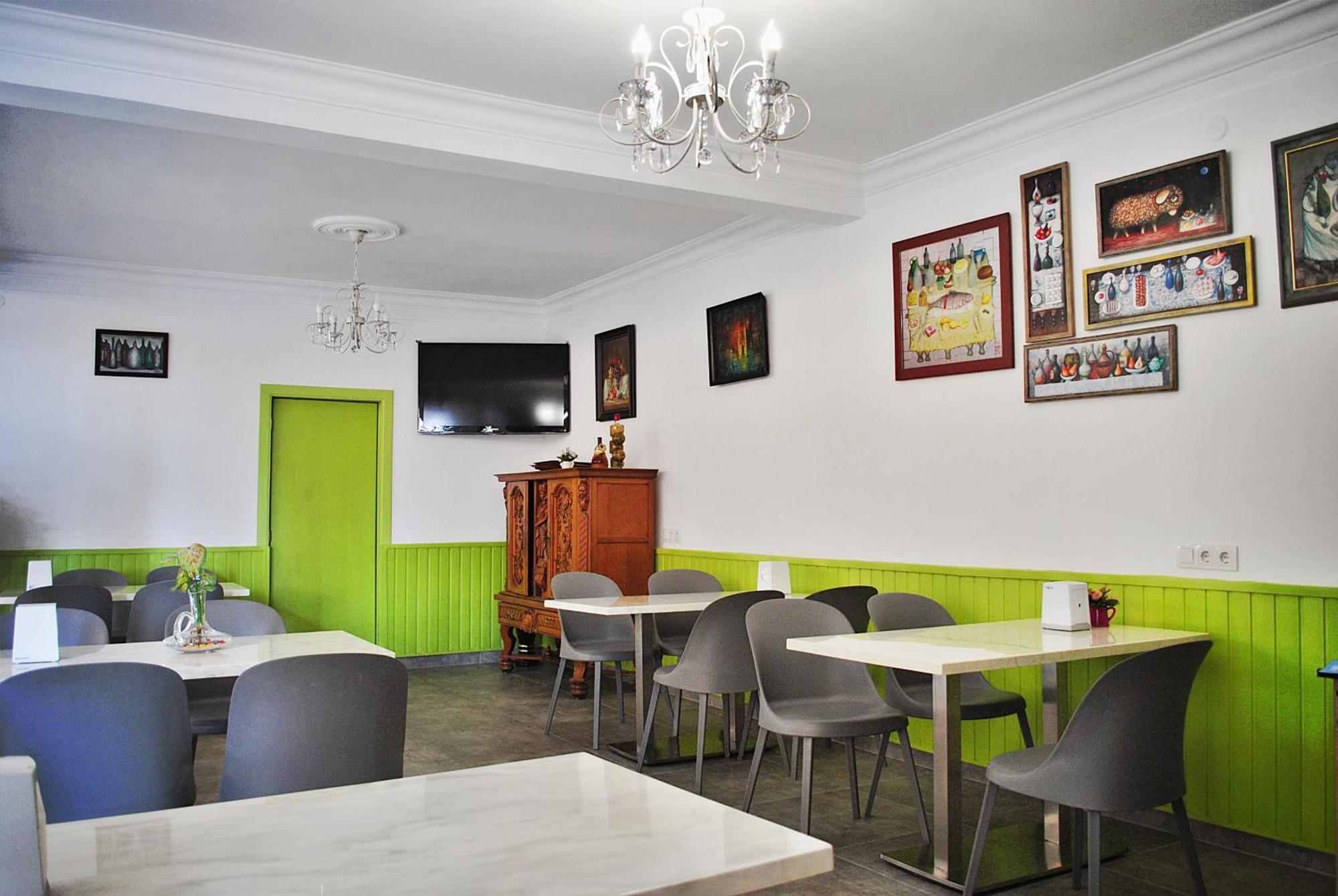 קובולטי Hotel Chveni Ezo מראה חיצוני תמונה